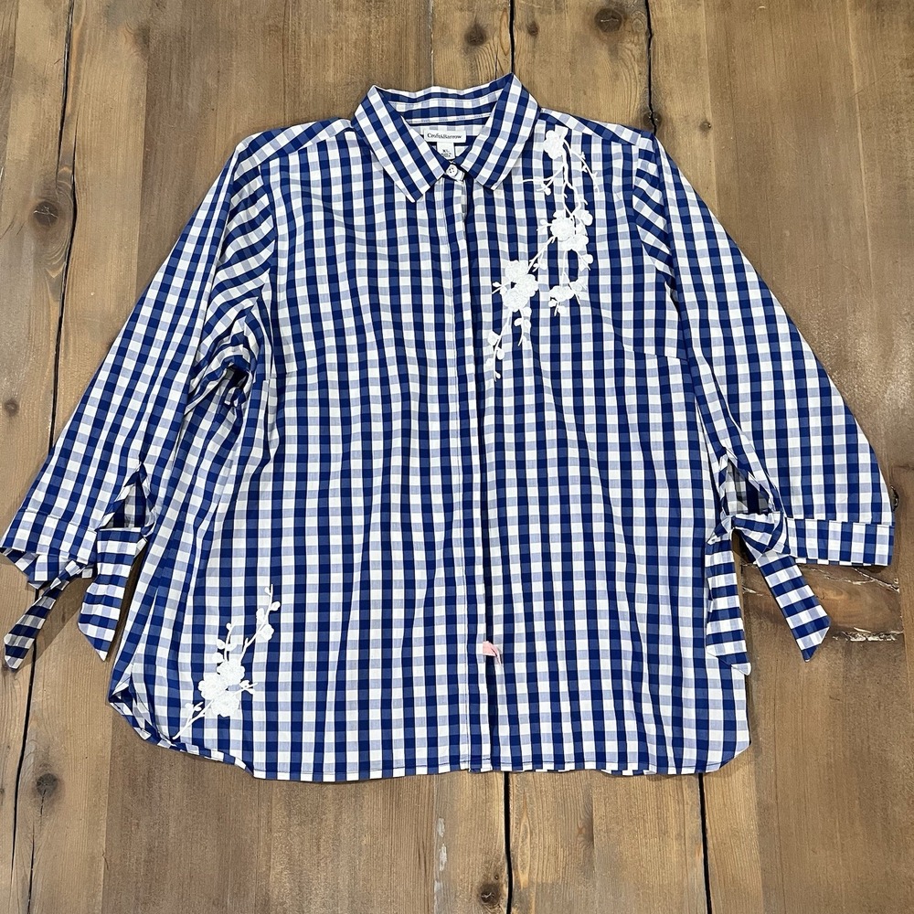 Croft & Barrow Size XL Blue White Embroidered Gingham Shirt Country Cottage Prep